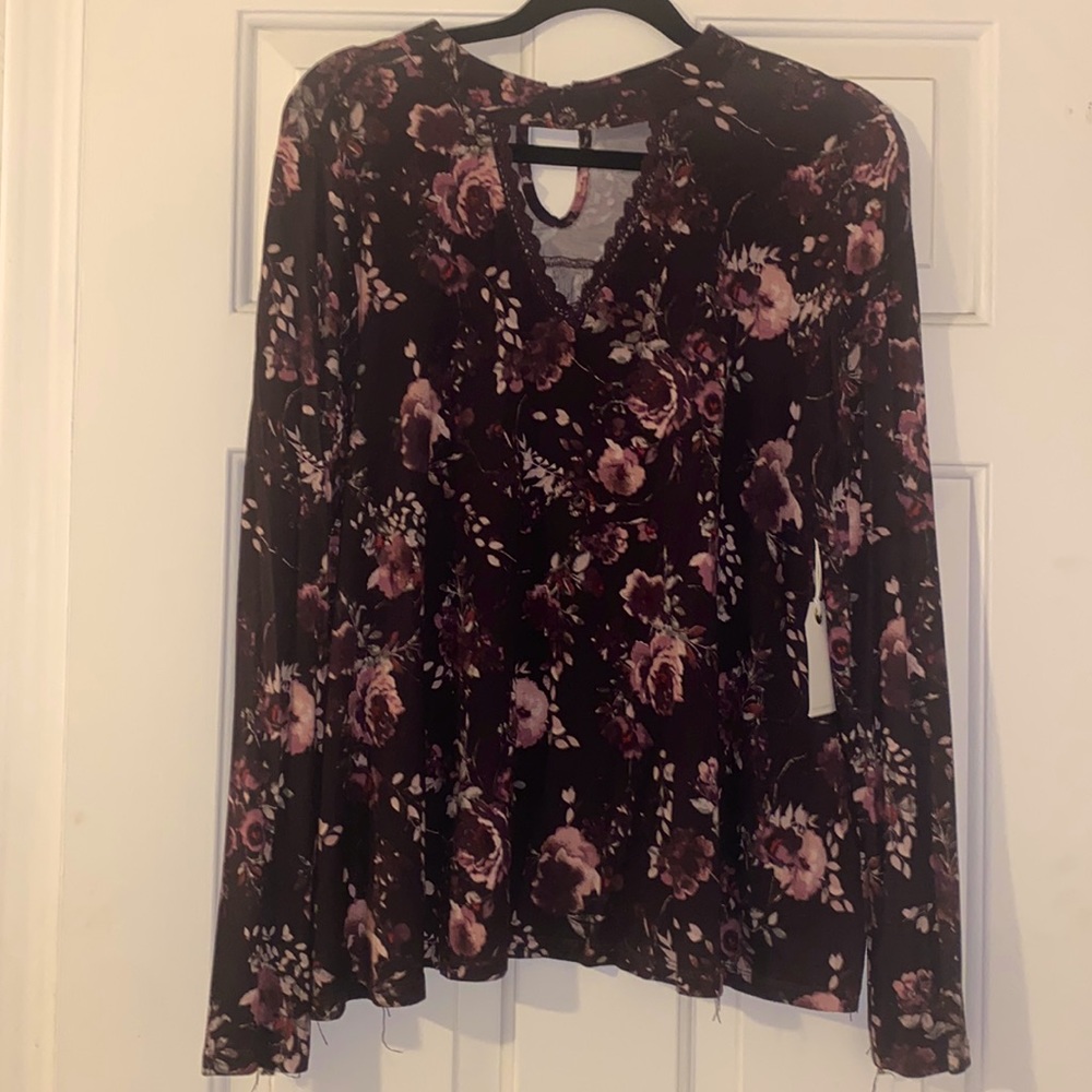 NWT long sleeve Flowy floral blouse